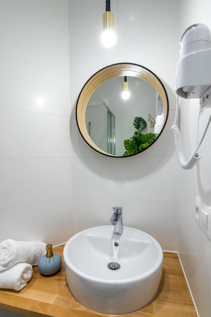 Apartment Nearto Old Town Kraszewskiego Street Краков Экстерьер фото